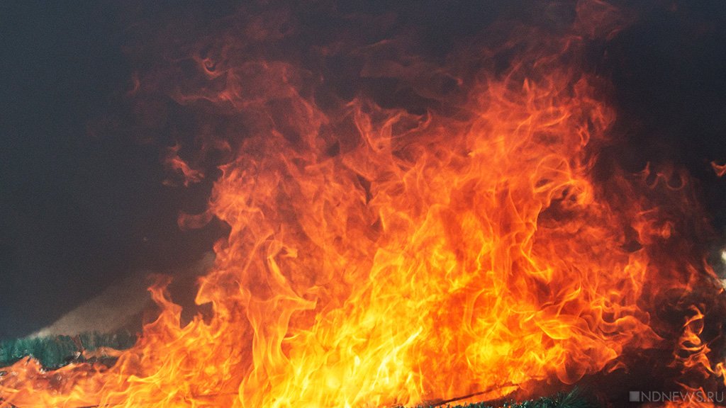 Спасатели ликвидировали пожар в ТЦ в центре столицы