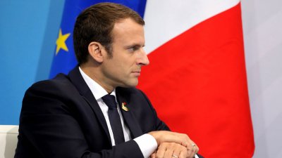 Макрон заявил о чрезвычайном положении во Франции