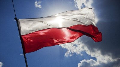 С мемориального комплекса в Катыни в Смоленской области сняли флаг Польши